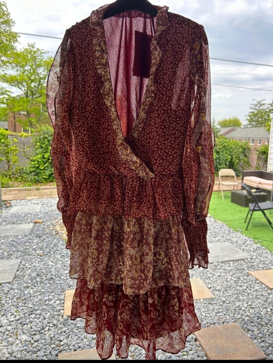 En Saison Dresses & Skirts - En Saison Burgundy Floral Tiered Ruffle Long-Sleeve Dress Size S